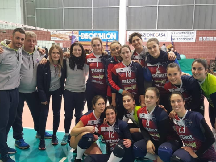 https://www.lacicala.org/immagini_news/05-02-2019/volley-serie-intent-sport-ribalta-sorti-derby-labico-.png