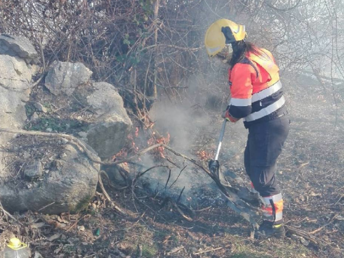 https://www.lacicala.org/immagini_news/25-02-2019/incendi-assediano-capranica-testimonianze-protezione-civile-.png