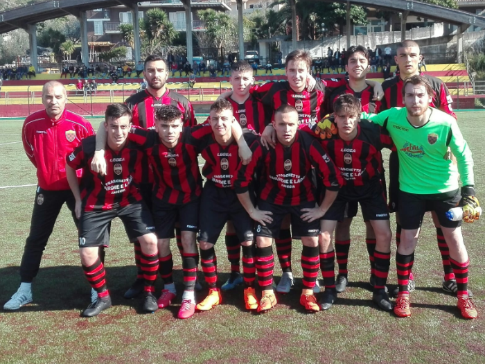 https://www.lacicala.org/immagini_news/25-03-2019/juniores-velletri-basta-pagliuzzi-rossoneri-sonnino-.png